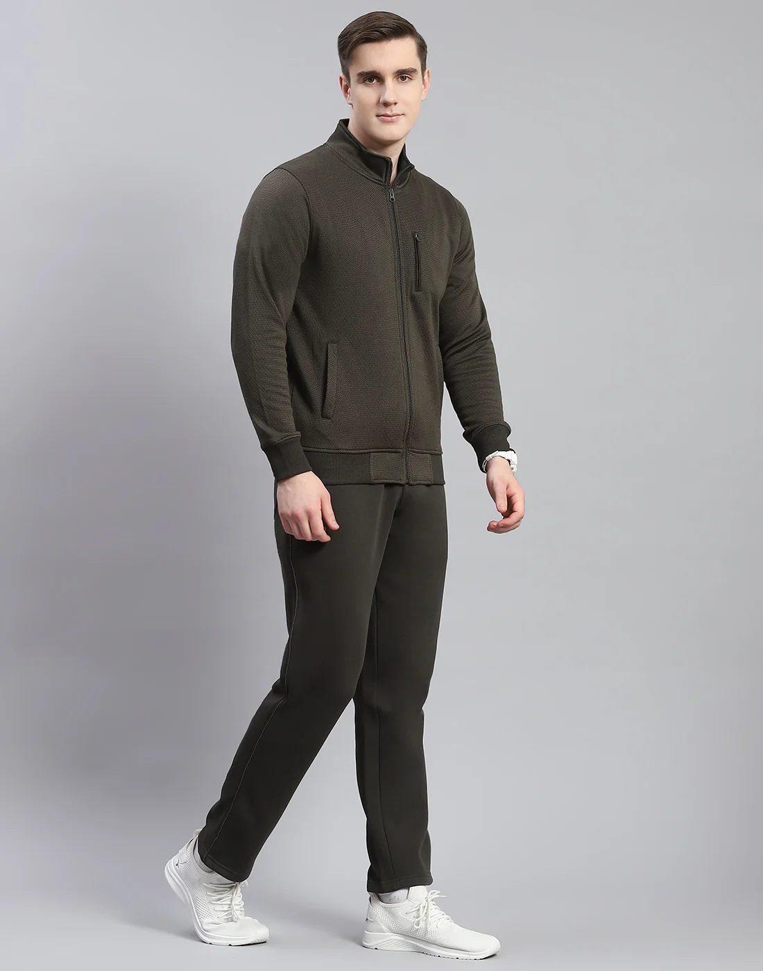 Men Olive Solid Stand Collar Full Sleeve Tracksuit - Image 5
