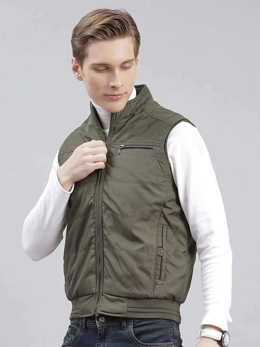 Men Olive Solid Stand Collar Sleeveless Jackets - Image 3