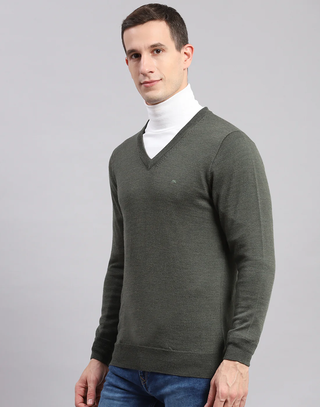 Men Olive Solid V Neck Full Sleeve Sweaters/Pullovers - Image 4