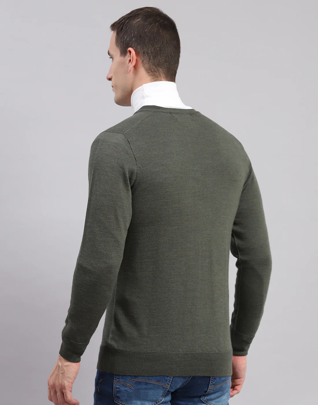 Men Olive Solid V Neck Full Sleeve Sweaters/Pullovers - Image 6