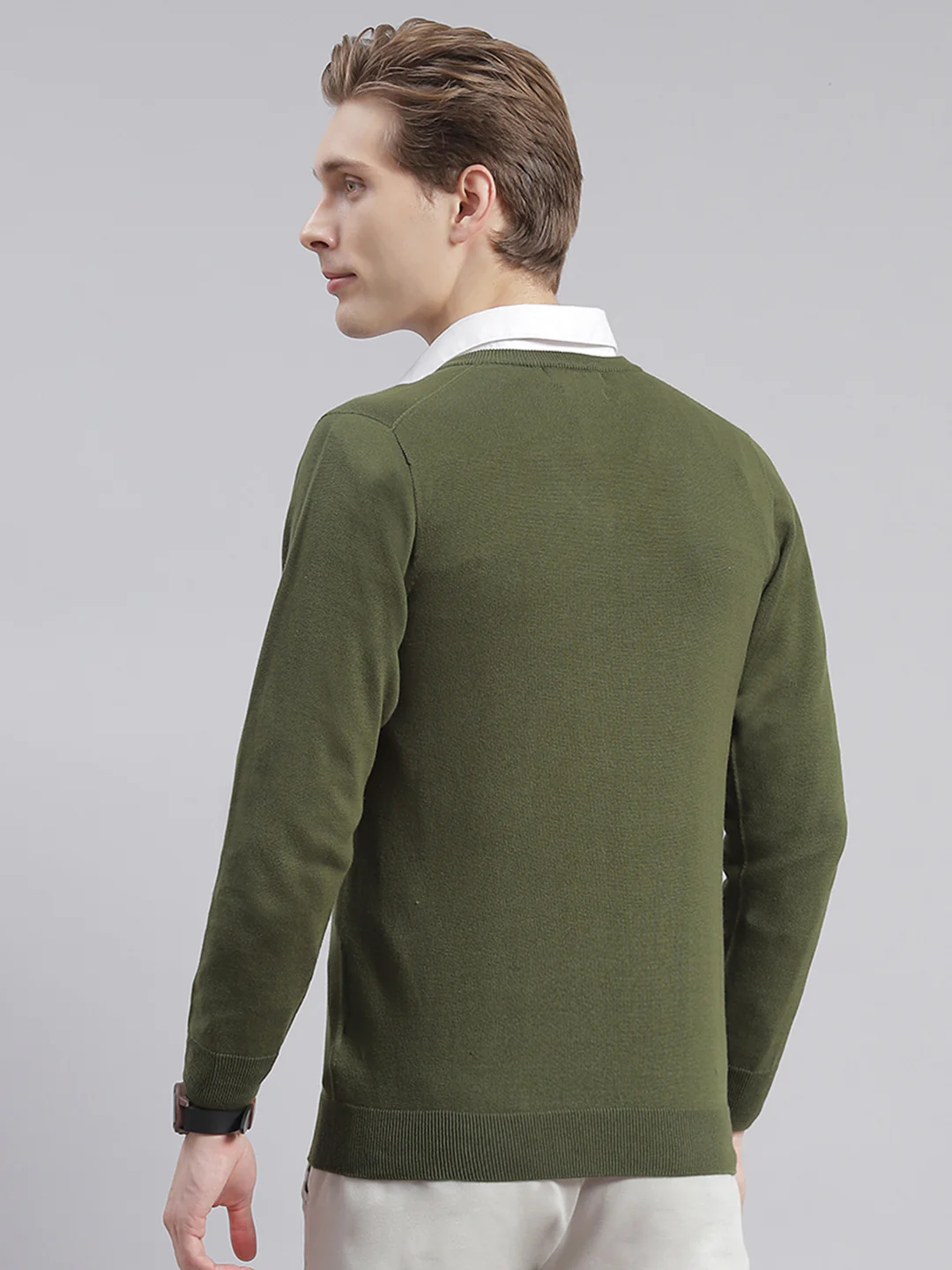 Men Olive Solid V Neck Full Sleeve Sweaters/Pullovers - Image 4