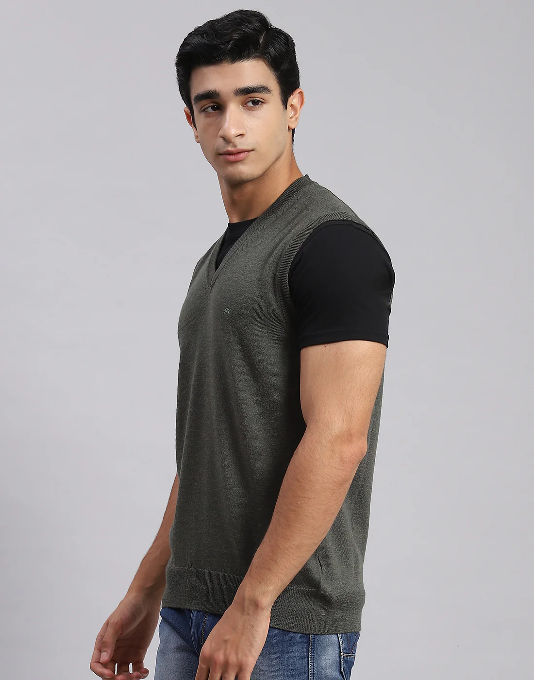 Men Olive Solid V Neck Sleeveless Sweaters/Pullovers - Image 3