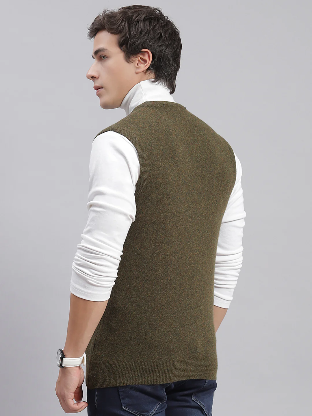Men Olive Solid V Neck Sleeveless Sweaters/Pullovers - Image 5