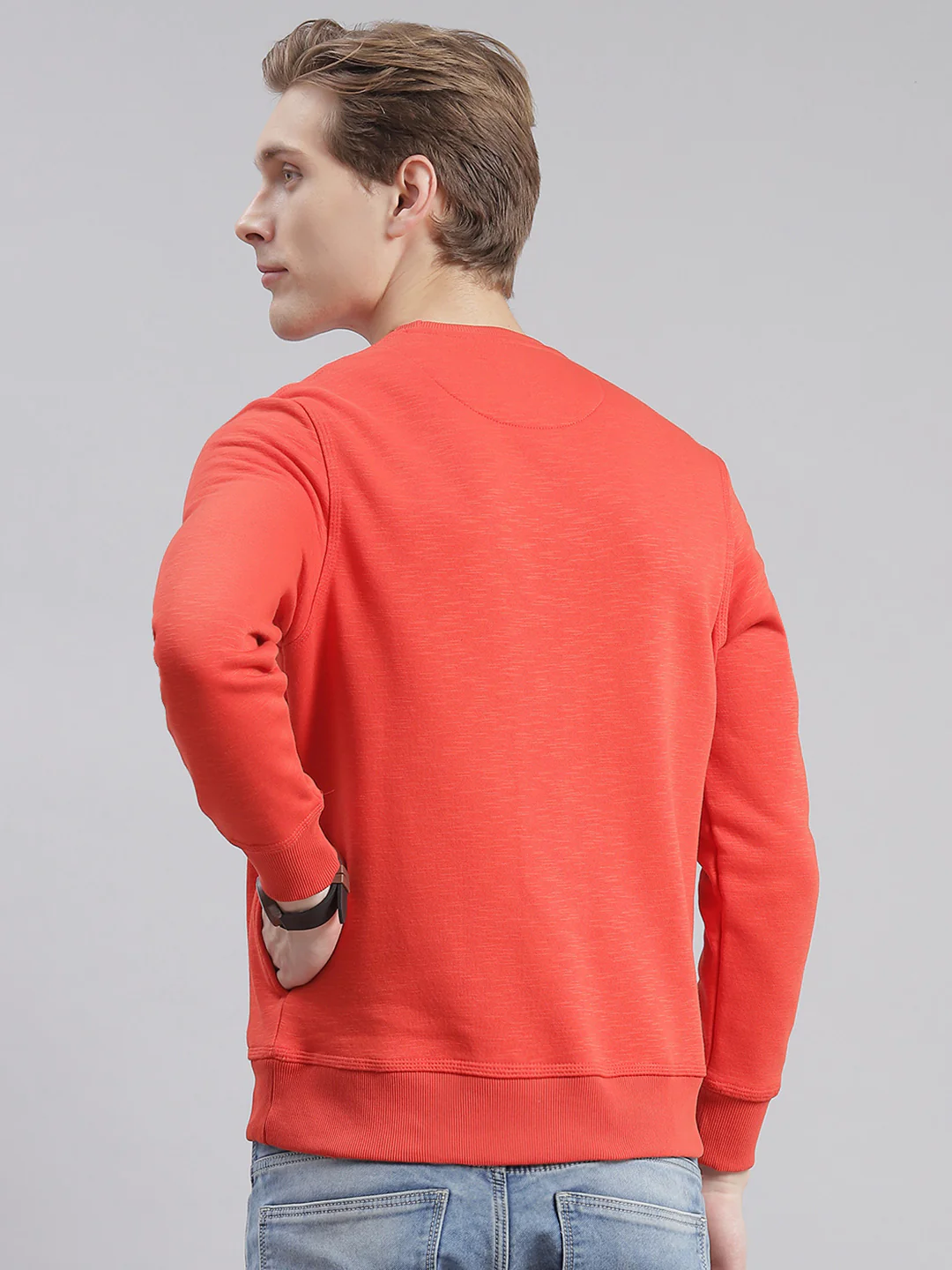 Men Orange Printed Round Neck Full Sleeve Sweatshirts - Image 5