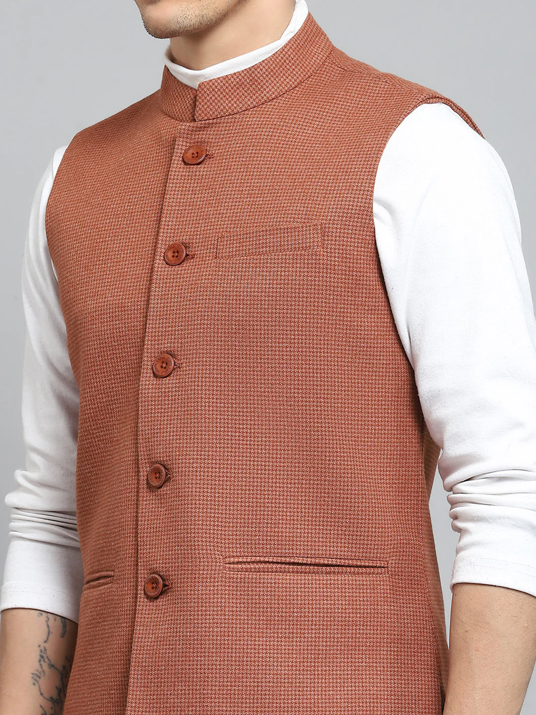 Men Orange Solid Band Collar Sleeveless Jacket - Image 6