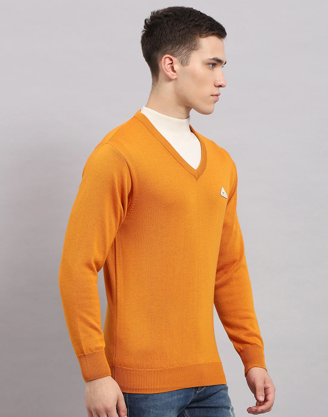 Men Orange Solid V Neck Full Sleeve Pullover - Image 4