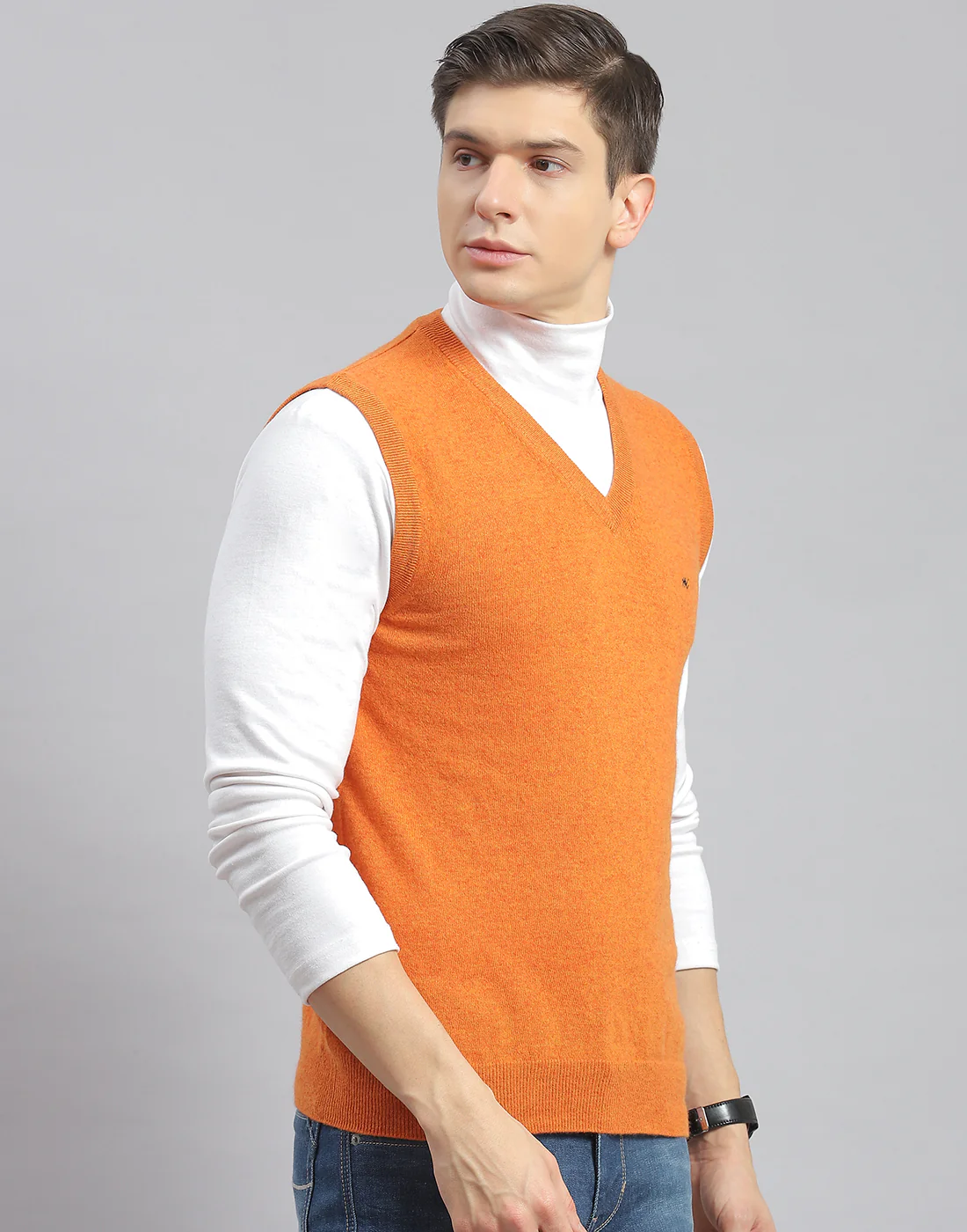 Men Orange Solid V Neck Sleeveless Sweater - Image 4
