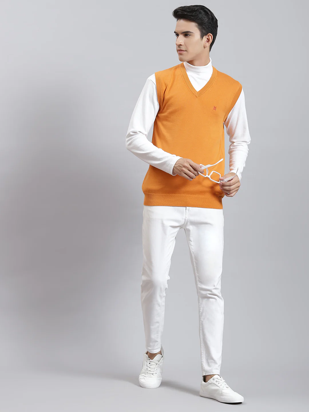 Men Orange Solid V Neck Sleeveless Sweaters/Pullovers - Image 2