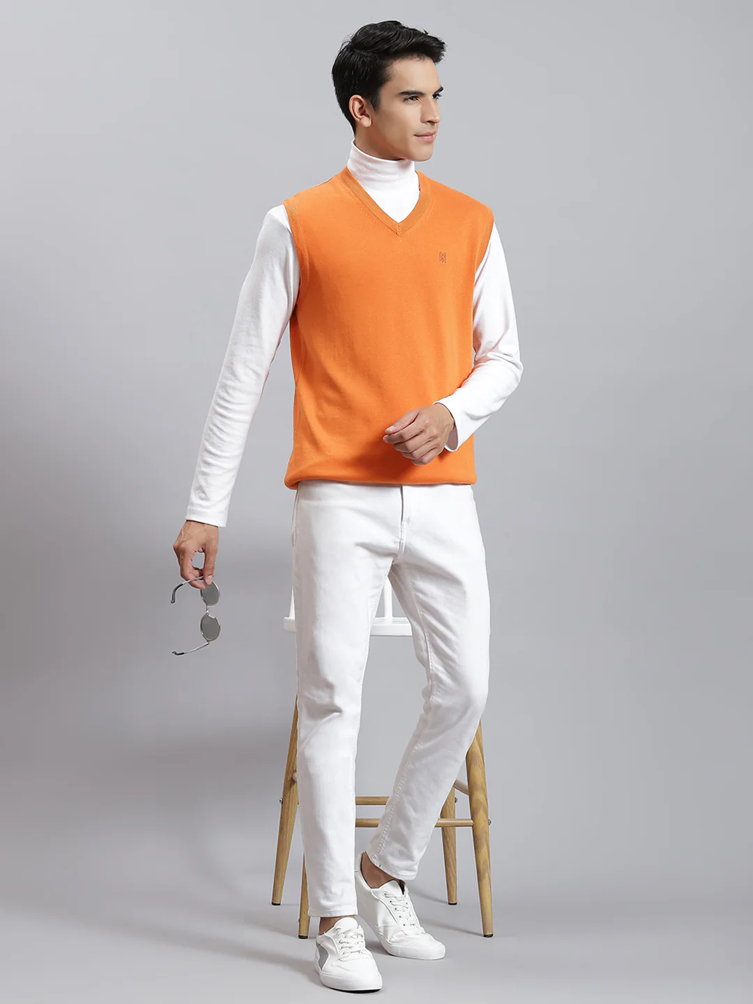 Men Orange Solid V Neck Sleeveless Sweaters/Pullovers - Image 2