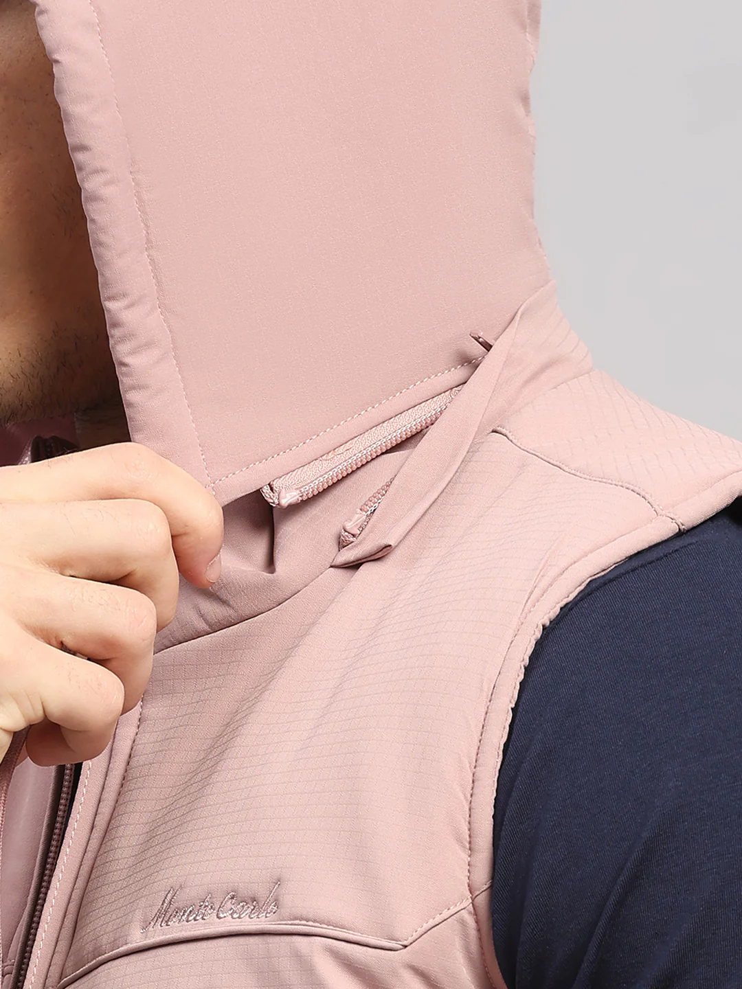Men Peach Solid Hooded Sleeveless Jacket - Image 8