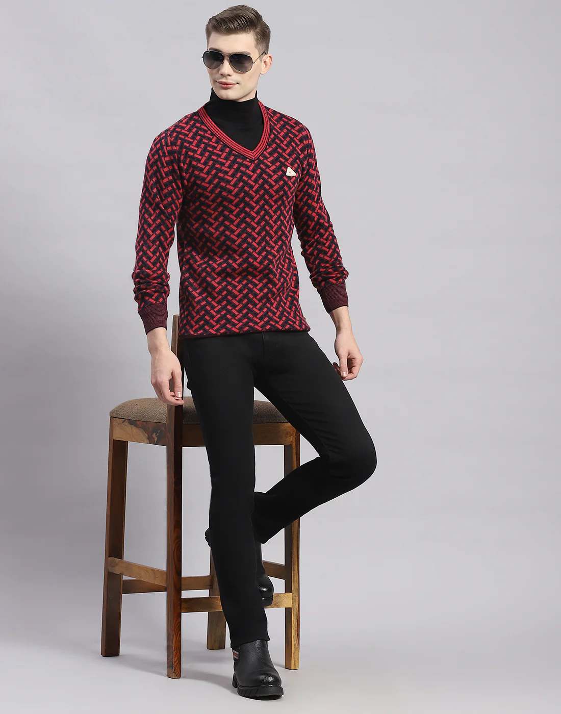Men Pink Self Design V Neck Full Sleeve Pullover - Image 2