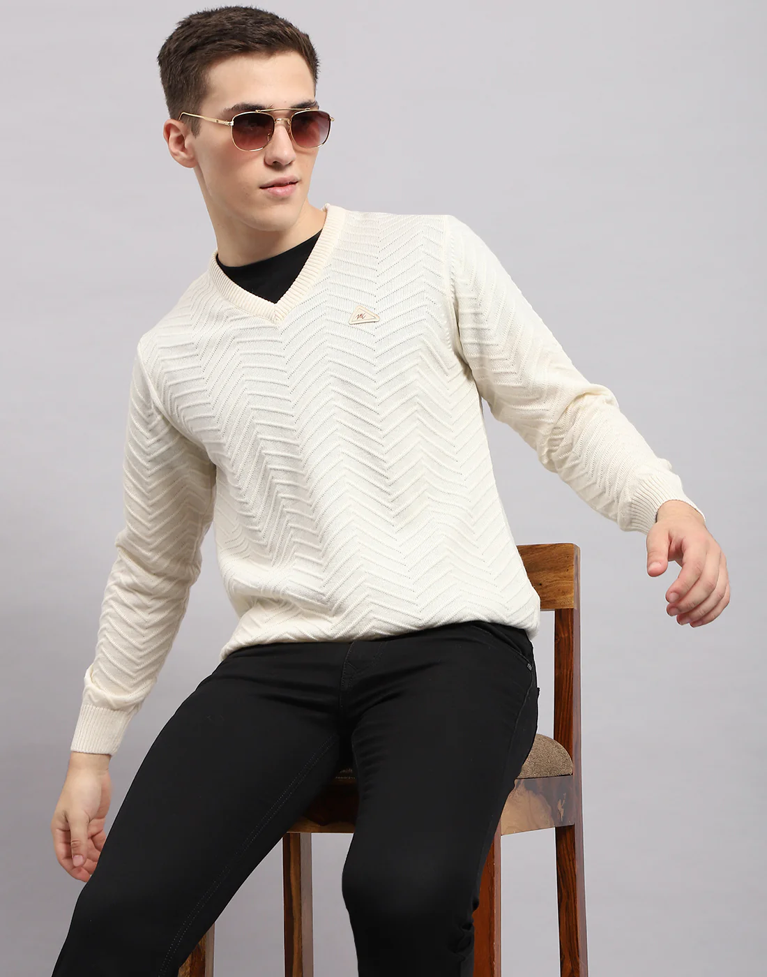 Men Pink Self Design V Neck Full Sleeve Pullover - Image 6