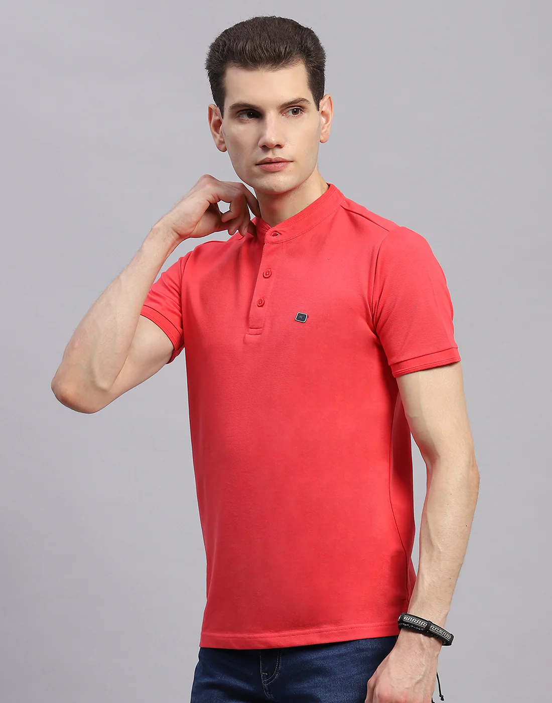 Men Pink Solid Band Collar Half Sleeve T-Shirt - Image 3