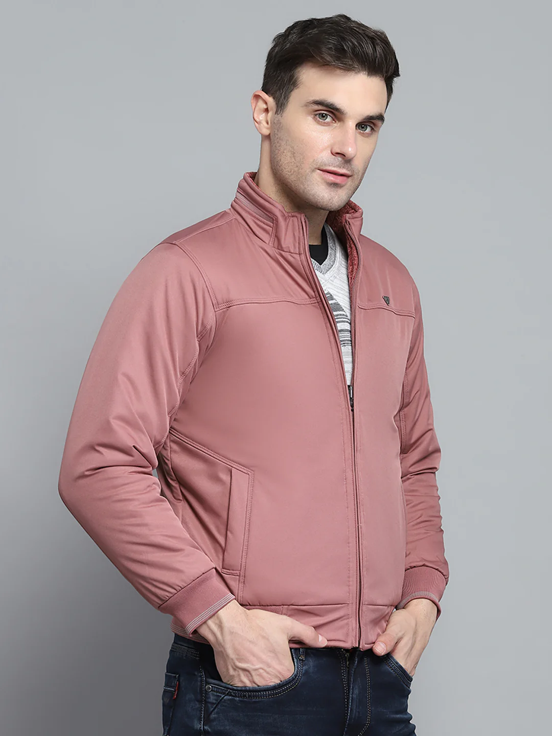 Men Pink Solid Mock Neck Full Sleeve Jacket - Image 3