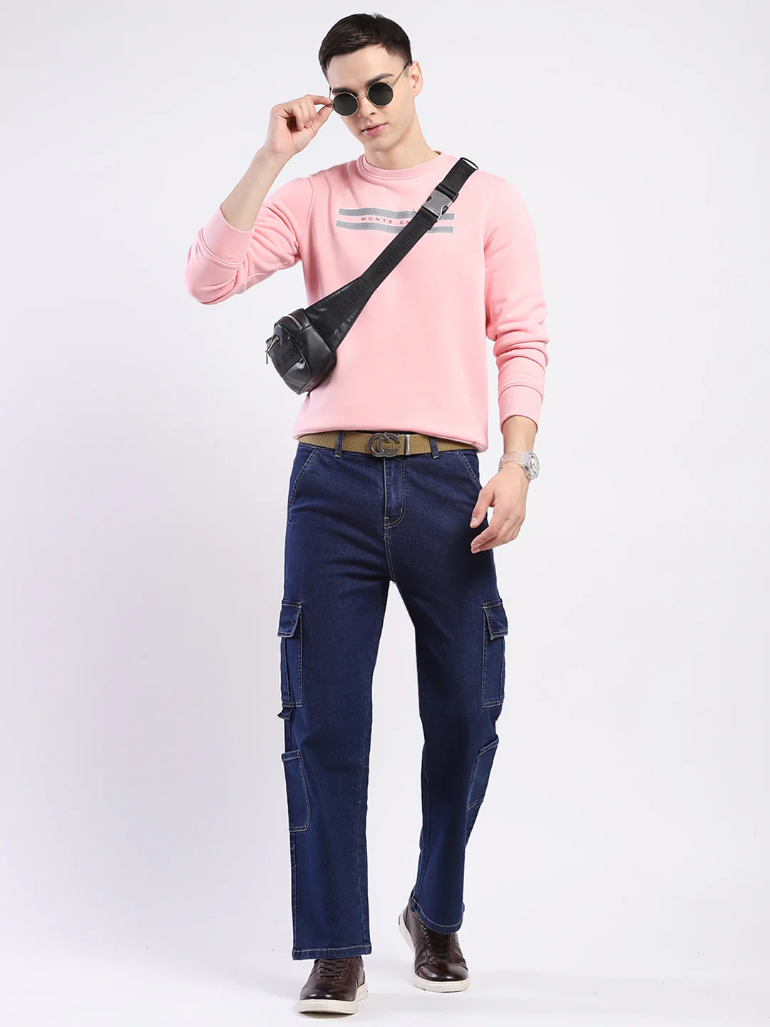 Men Pink Solid Round Neck Full Sleeve Sweatshirt - Image 2
