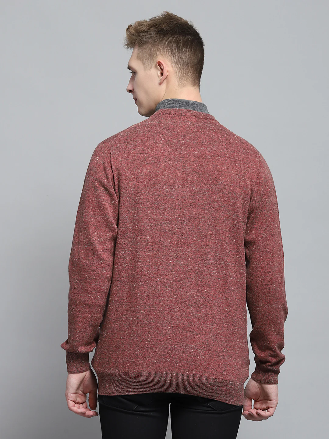 Men Pink Solid V Neck Full Sleeve Pullover - Image 5
