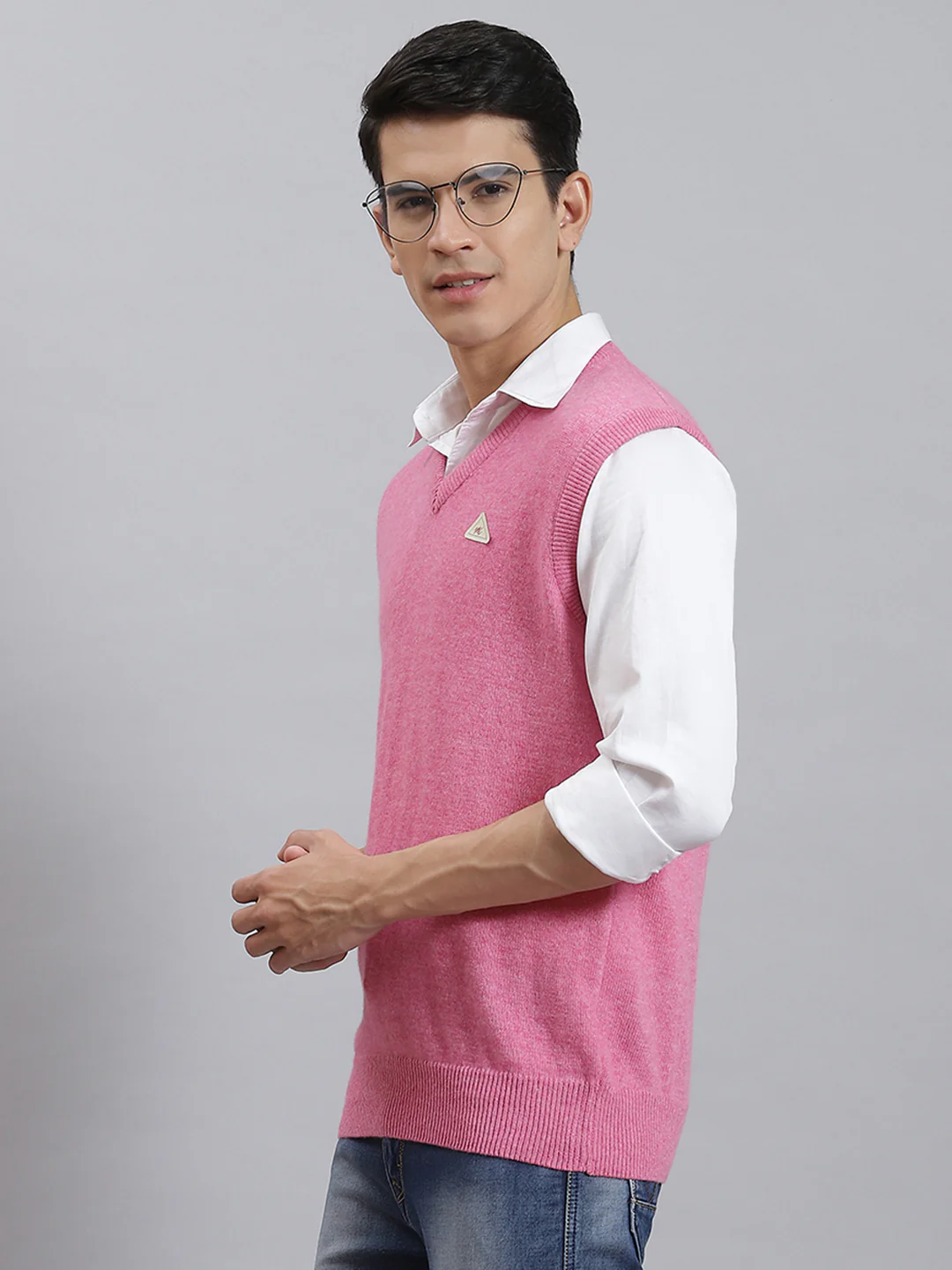 Men Pink Solid V Neck Sleeveless Sweaters/Pullovers - Image 3