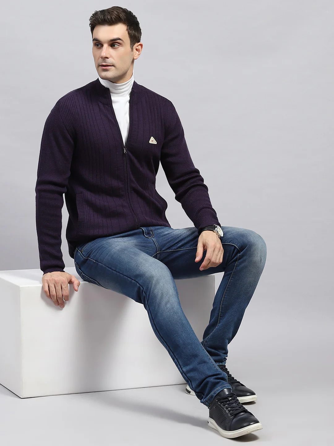 Men Purple Solid Round Neck Full Sleeve Pullover - Image 2