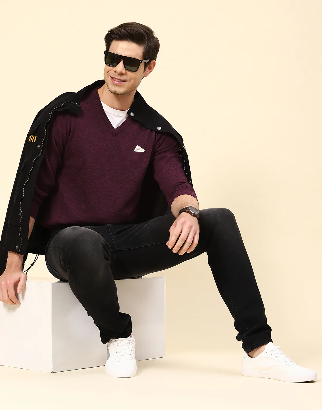 Men Purple Solid V Neck Full Sleeve Pullover - Image 2