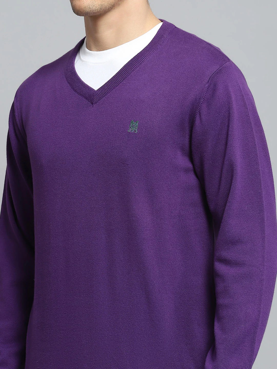 Men Purple Solid V Neck Full Sleeve Pullover - Image 7