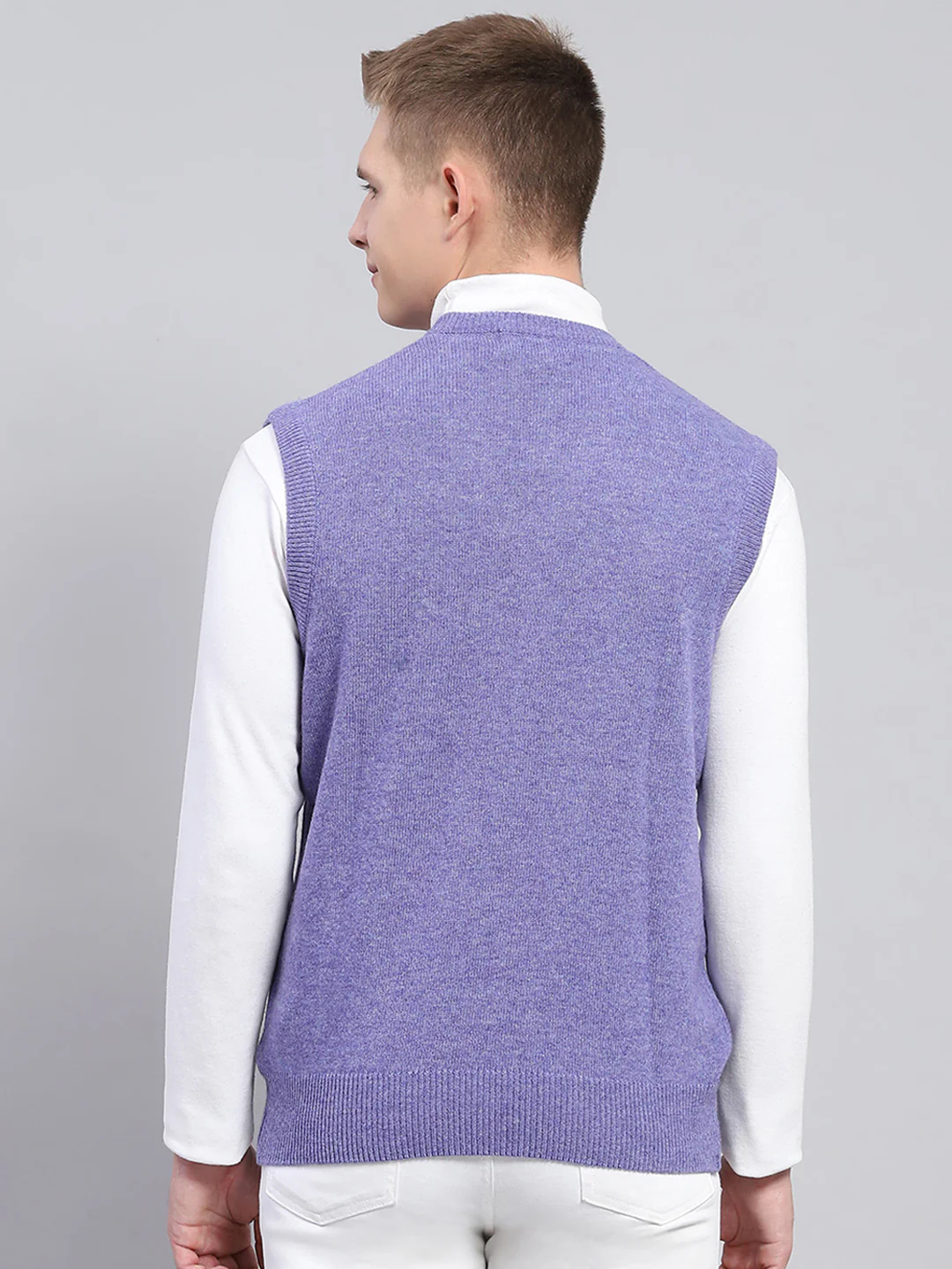 Men Purple Solid V Neck Sleeveless Sweater - Image 5
