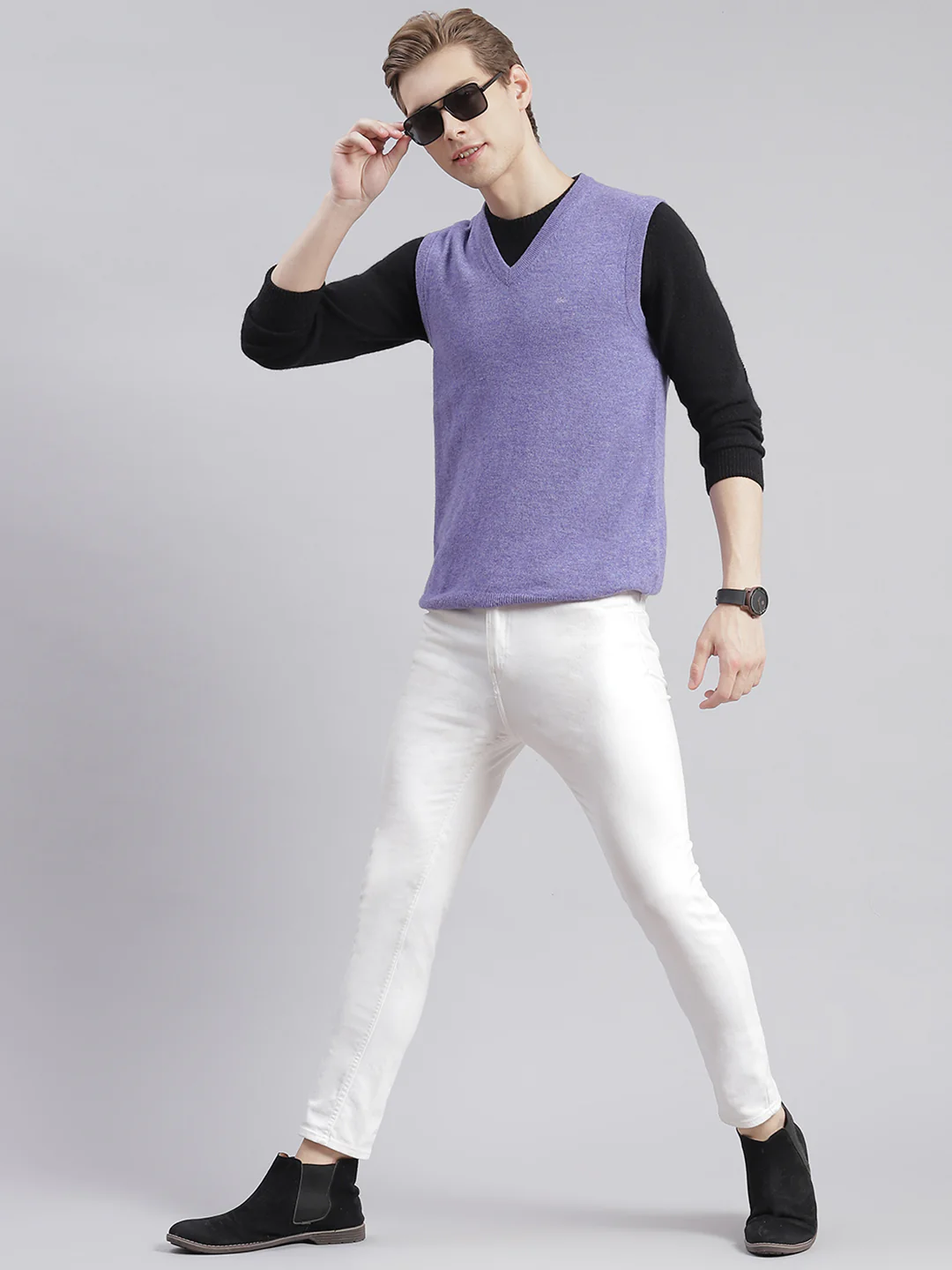 Men Purple Solid V Neck Sleeveless Sweaters/Pullovers - Image 2