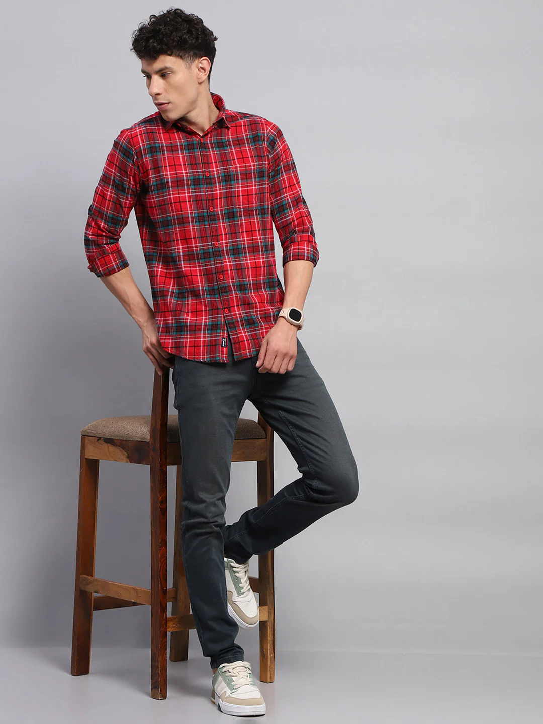 Men Red Check Collar Full Sleeve Shirt - Image 2