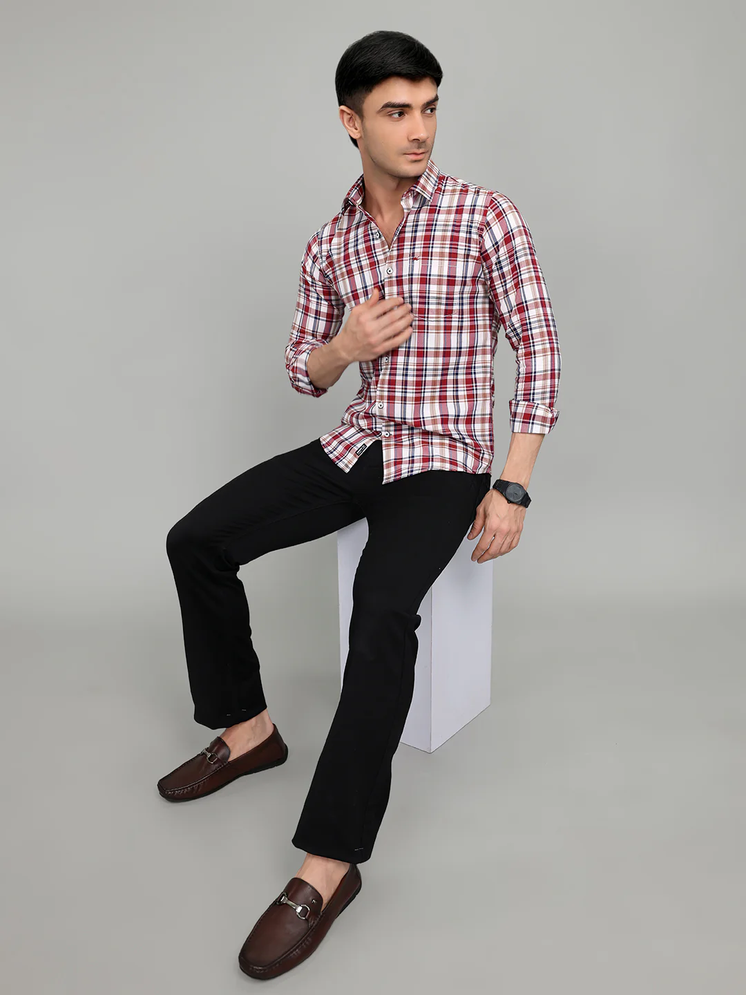 Men Red Check Collar Full Sleeve Shirt - Image 6