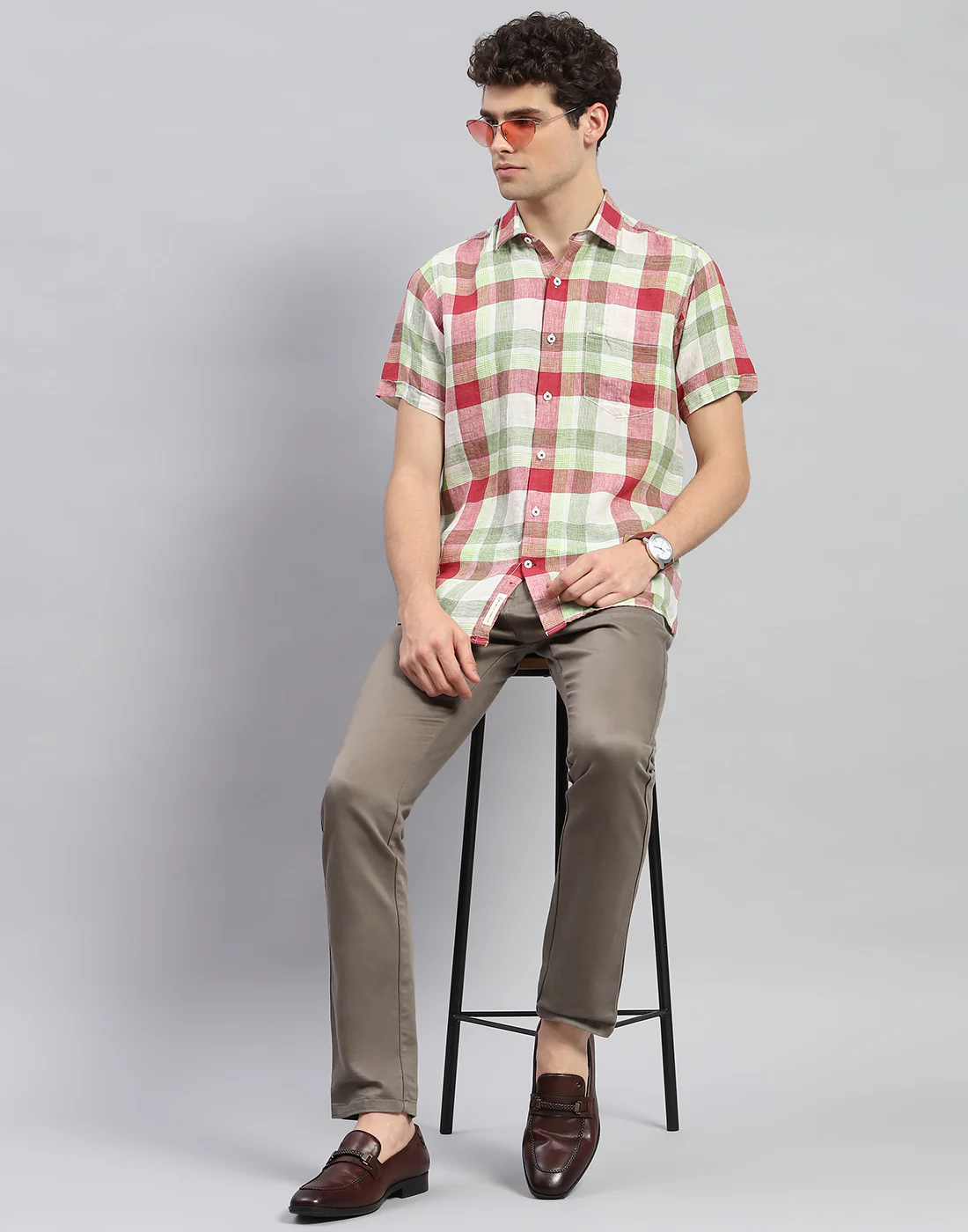 Men Red Check Collar Neck Half Sleeve Linen Shirt - Image 2