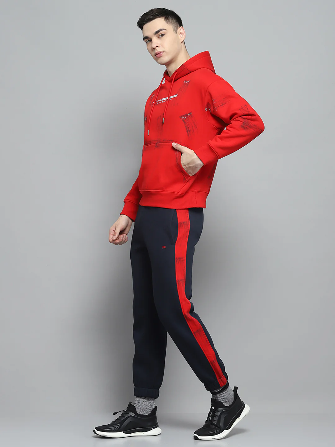 Men Red & Navy Blue Printed Hooded Full Sleeve Winter Tracksuit - Image 3