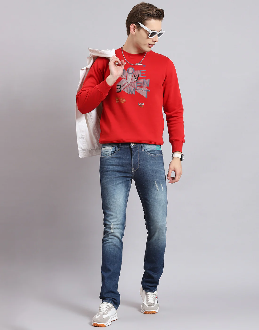 Men Red Printed Round Neck Full Sleeve Sweatshirt - Image 2