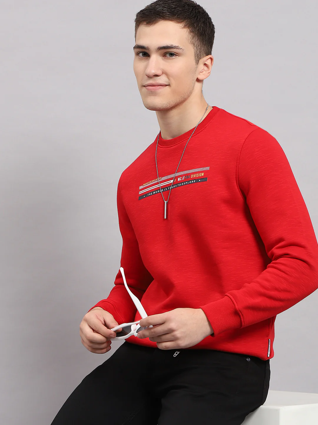 Men Red Printed Round Neck Full Sleeve Sweatshirt - Image 6