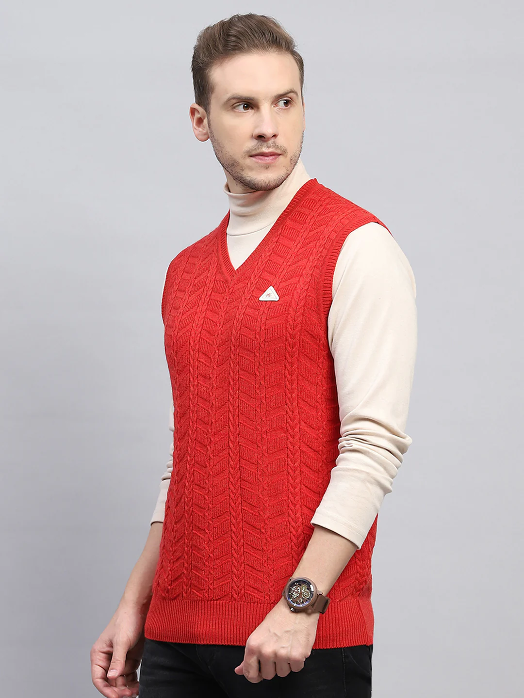 Men Red Self Design V Neck Sleeveless Sweater - Image 3