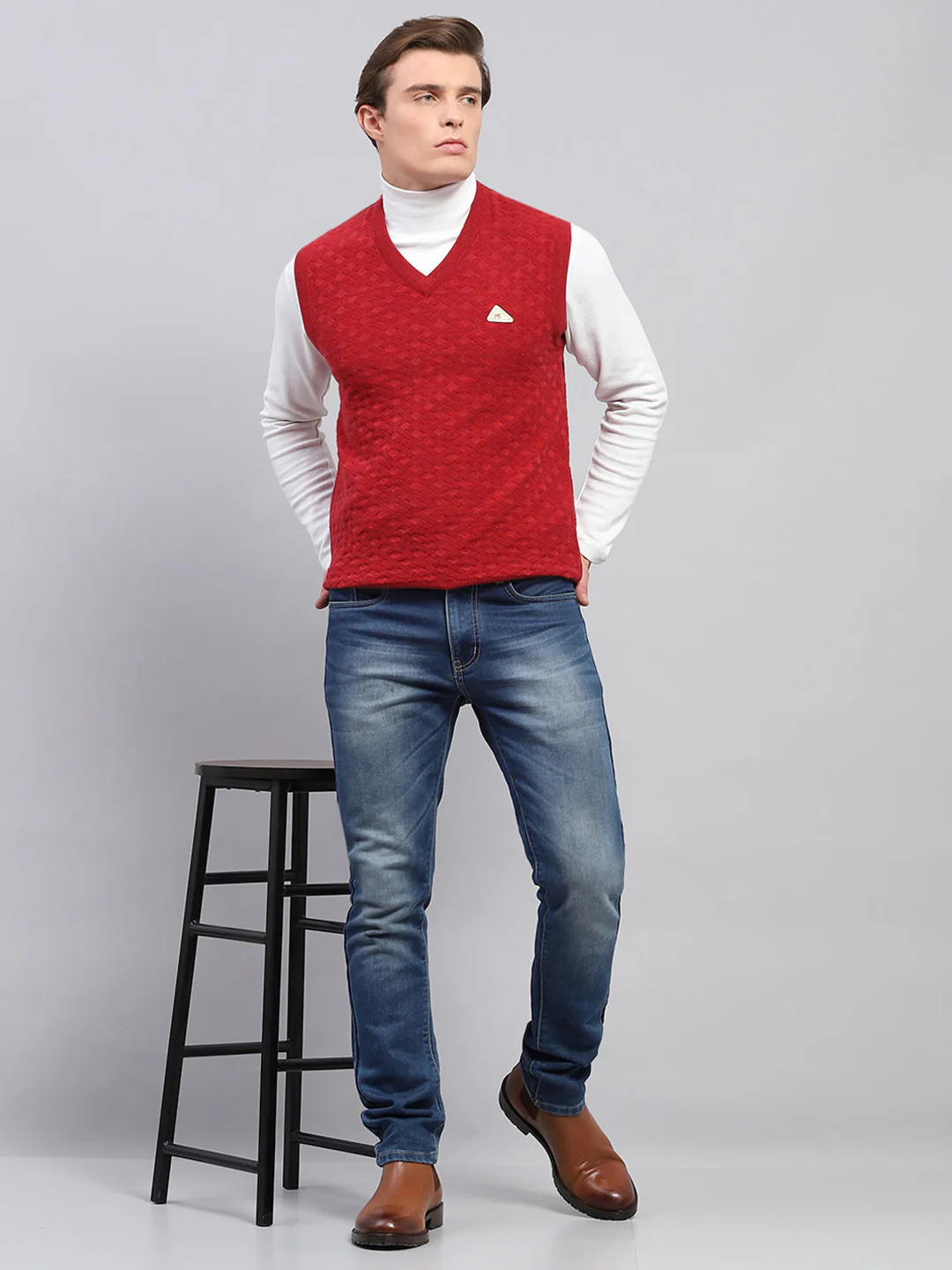 Men Red Self Design V Neck Sleeveless Sweater - Image 2