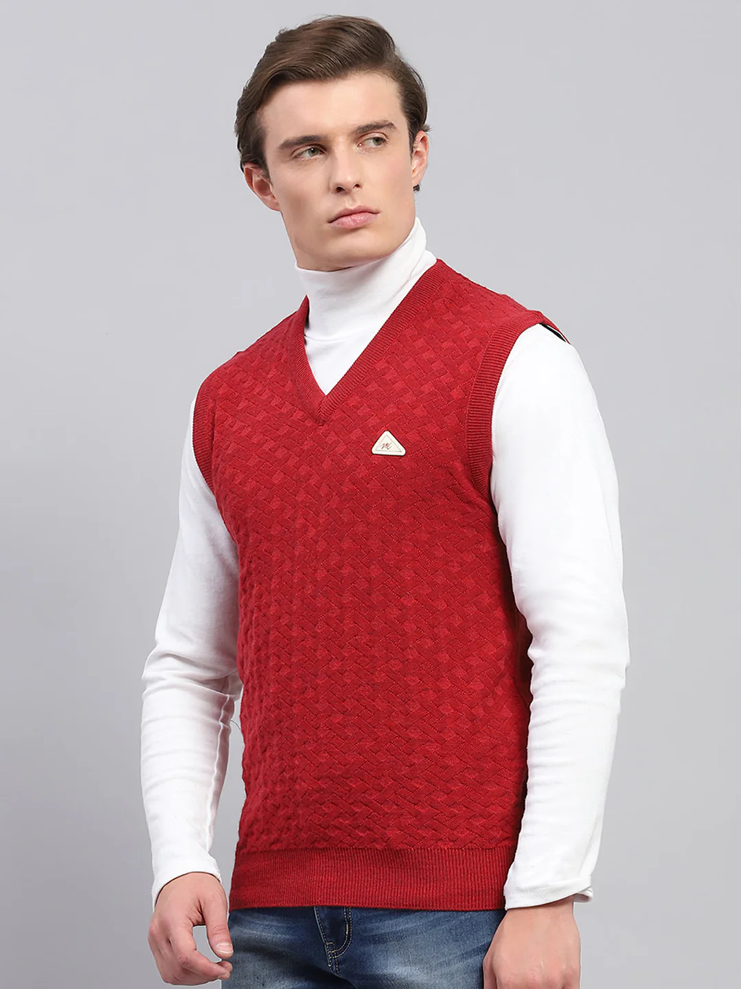 Men Red Self Design V Neck Sleeveless Sweater - Image 3