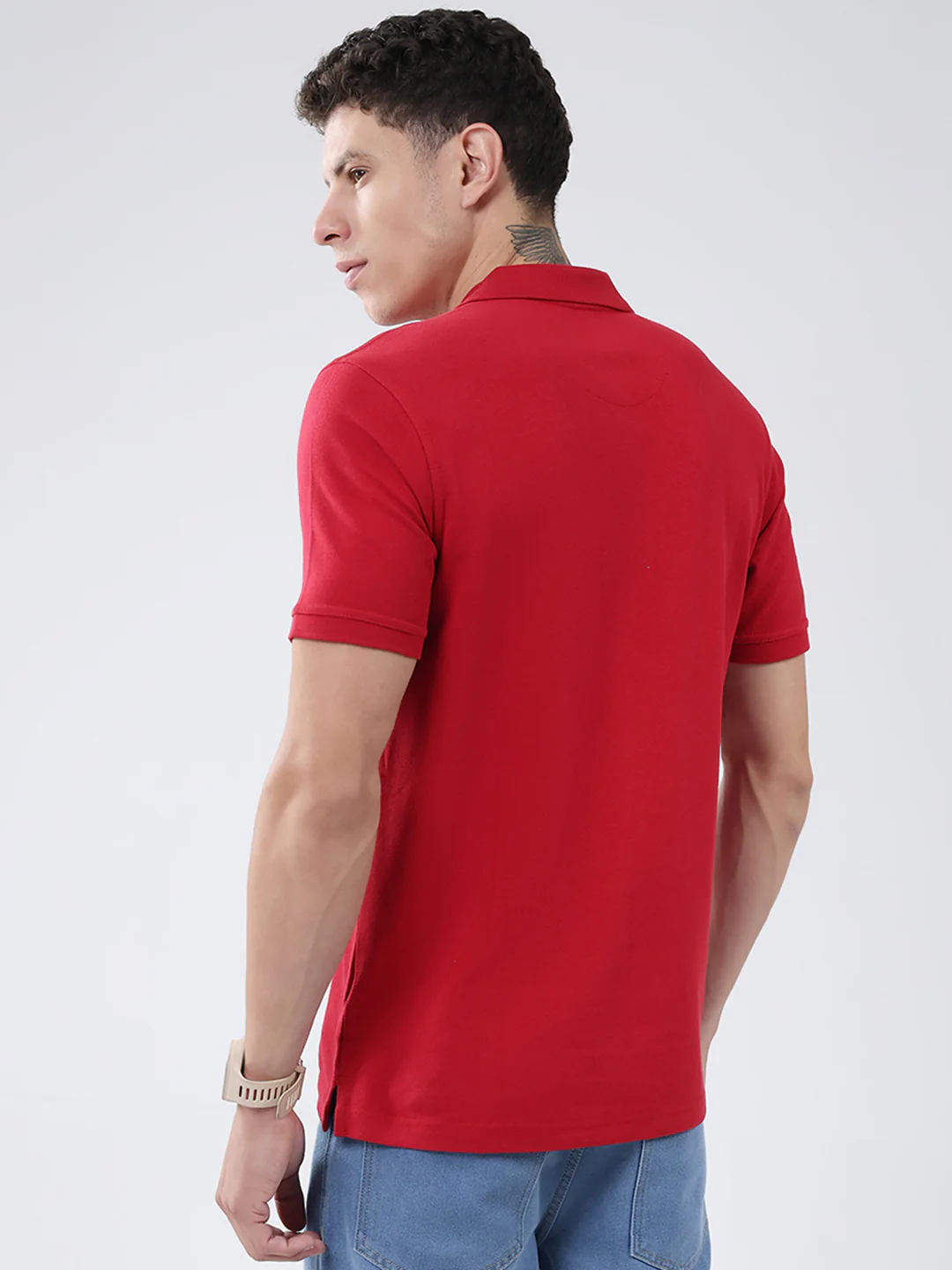 Men Red Solid Collar Half Sleeve T-Shirt - Image 5
