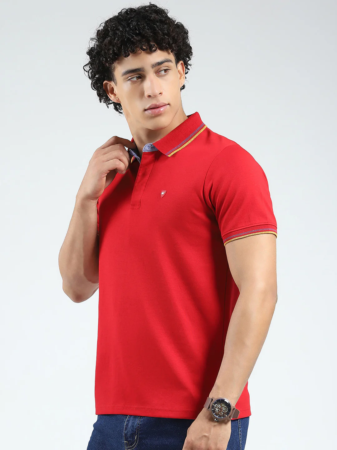 Men Red Solid Collar Half Sleeve T-Shirt - Image 3