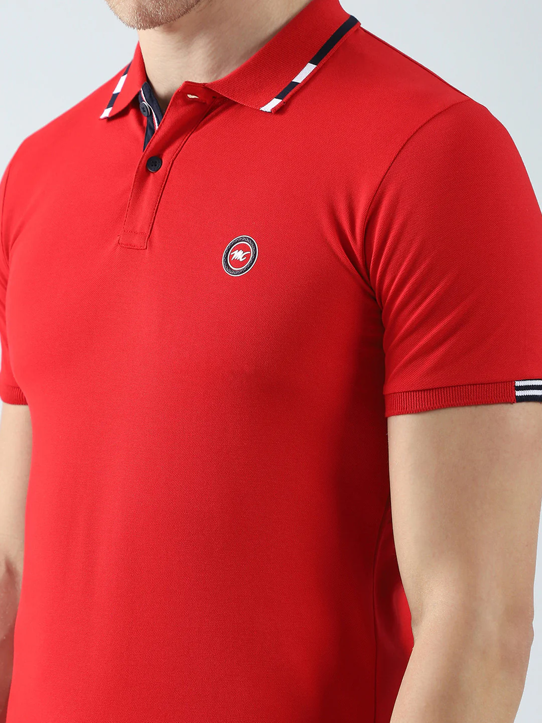 Men Red Solid Collar Half Sleeve T-Shirt - Image 7