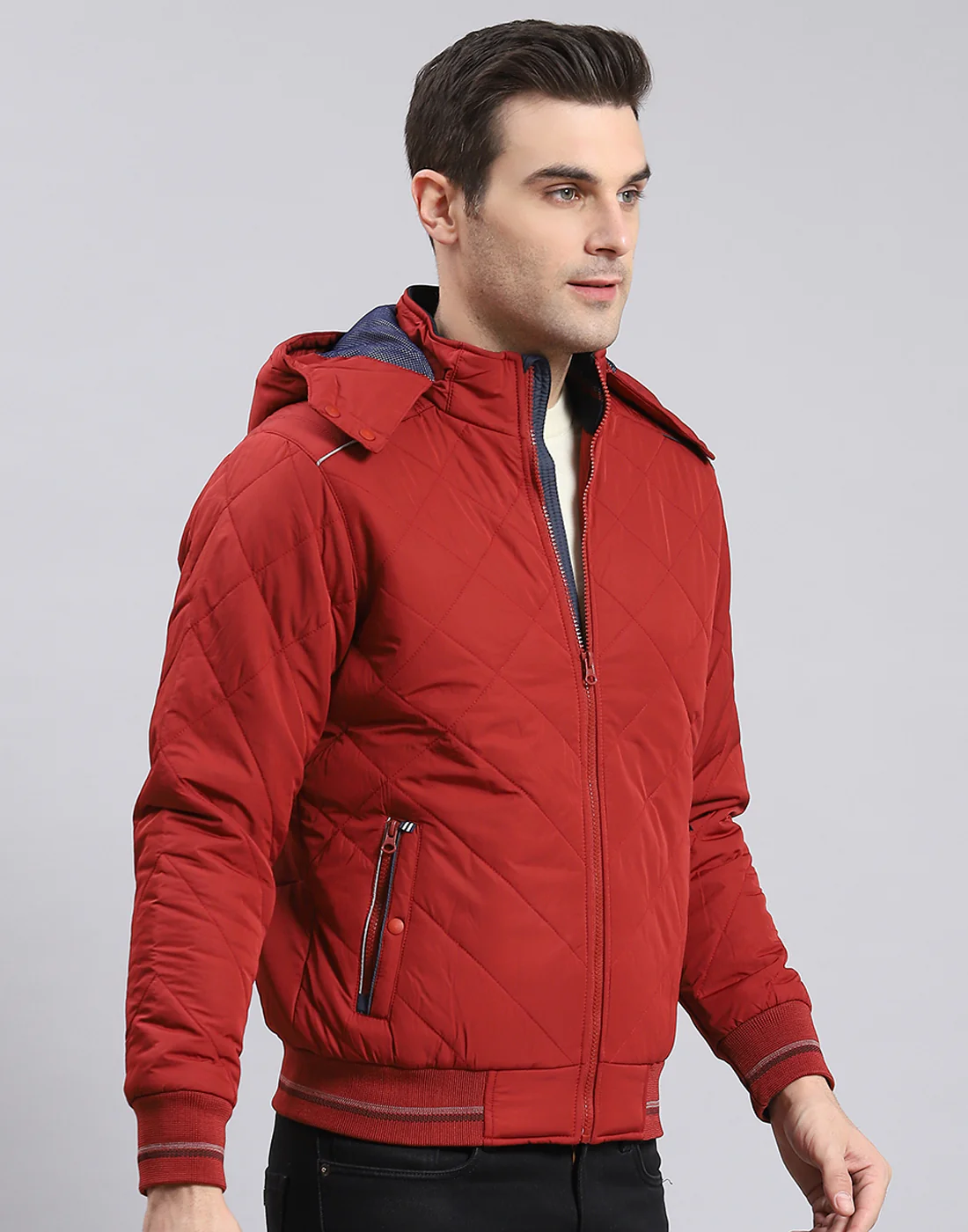 Men Red Solid Hooded Full Sleeve Jacket - Image 4