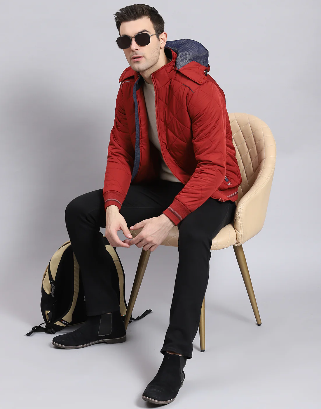 Men Red Solid Hooded Full Sleeve Jacket - Image 7