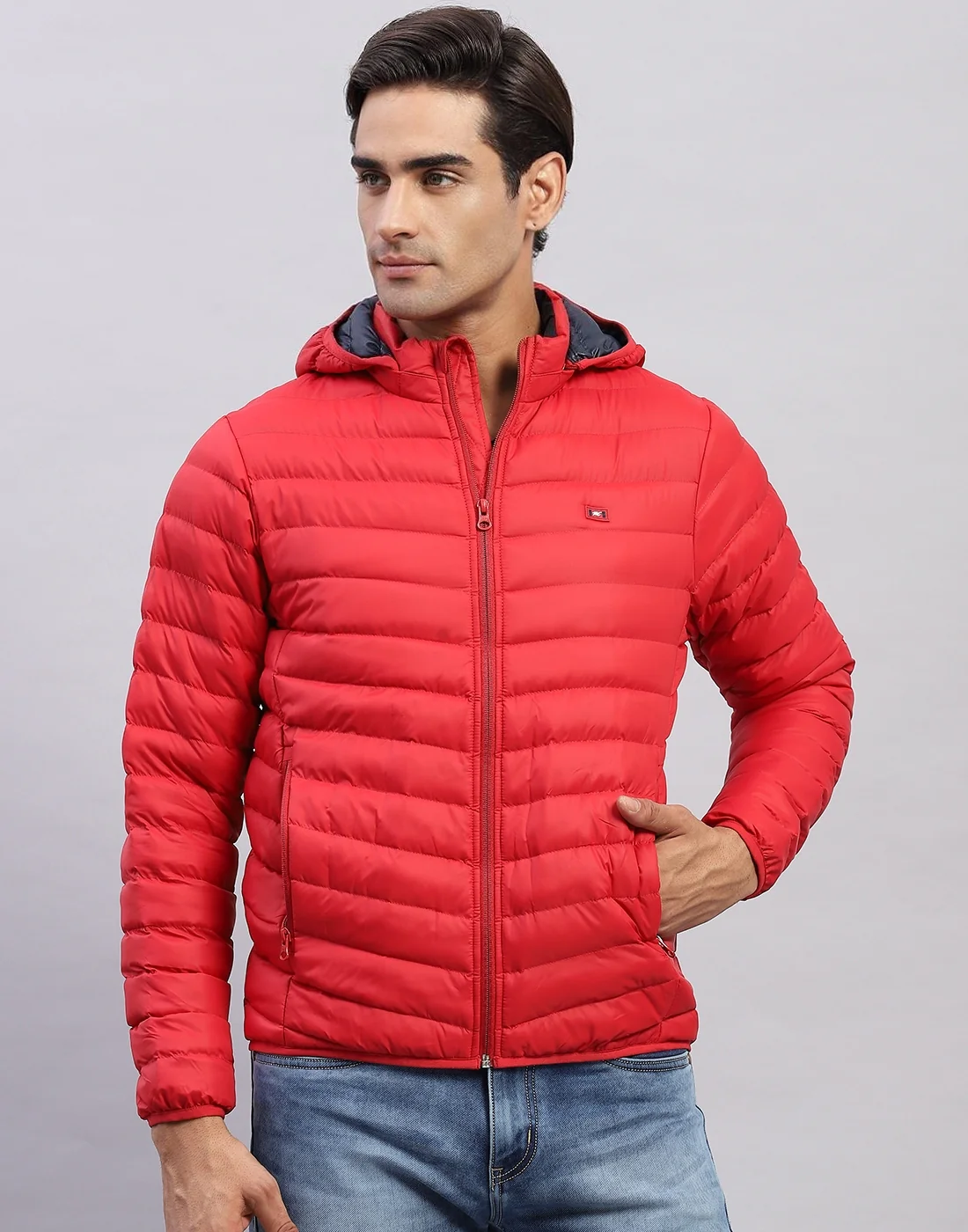 Men Red Solid Hooded Full Sleeve Jacket - Image 2