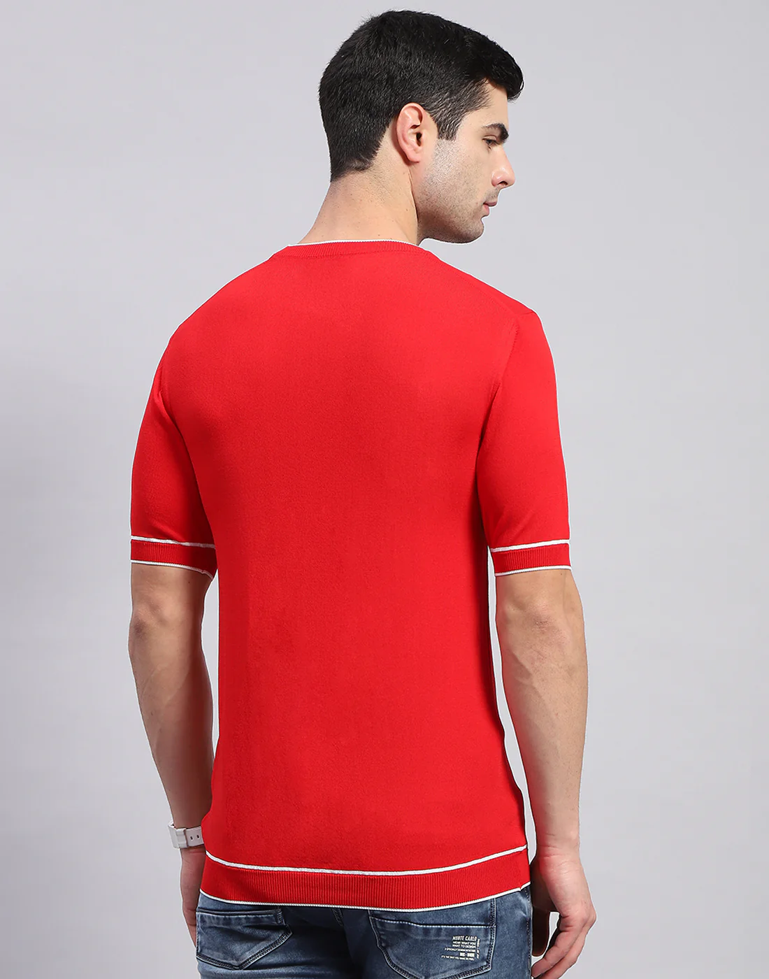 Men Red Solid Round Neck Half Sleeve T-Shirt - Image 5