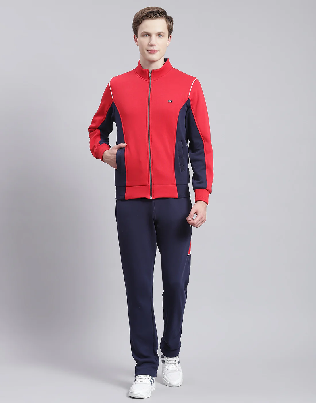 Men Red Solid Stand Collar Full Sleeve Tracksuit - Image 2