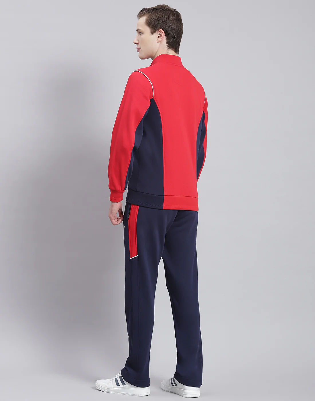 Men Red Solid Stand Collar Full Sleeve Tracksuit - Image 5
