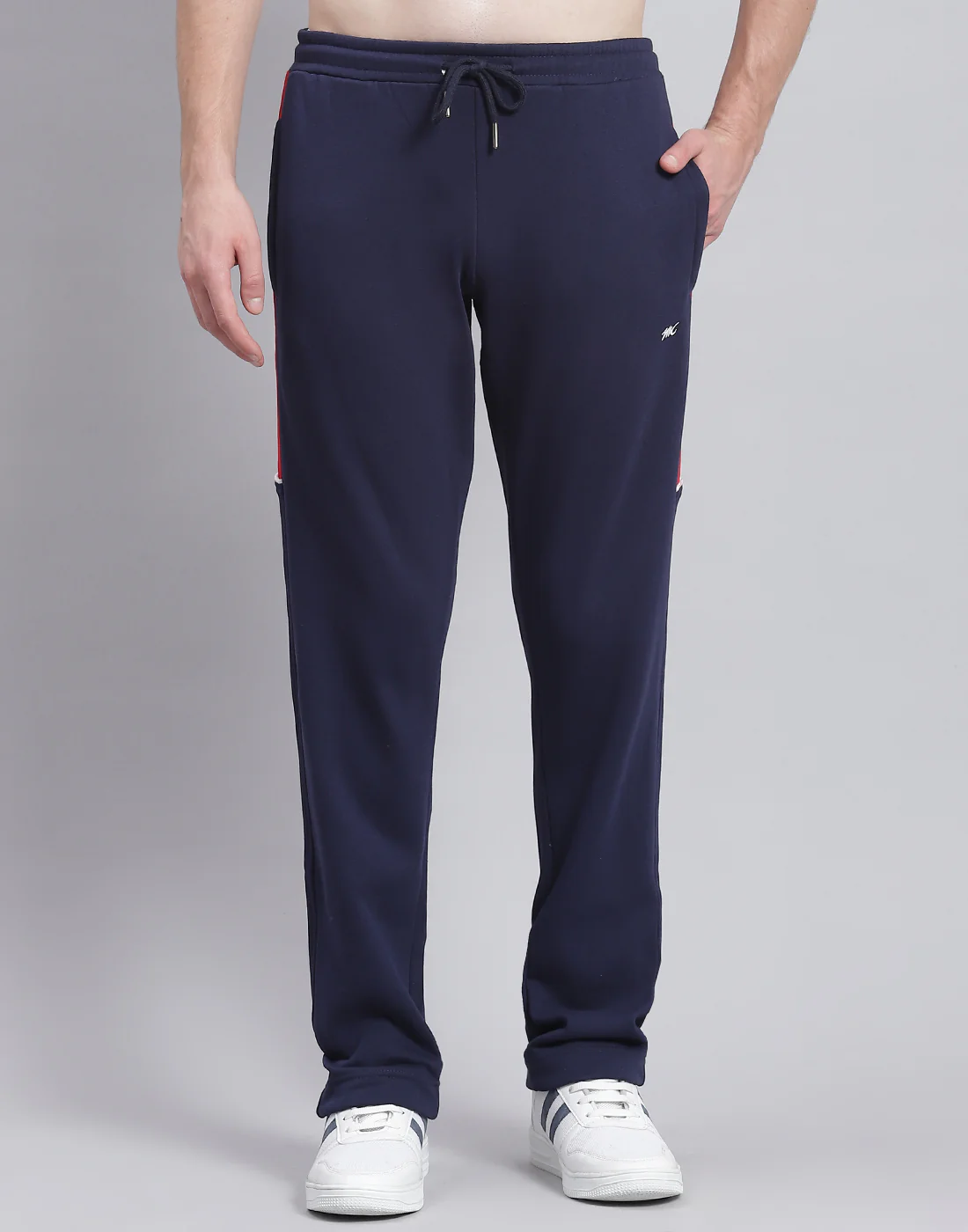 Men Red Solid Stand Collar Full Sleeve Tracksuit - Image 7