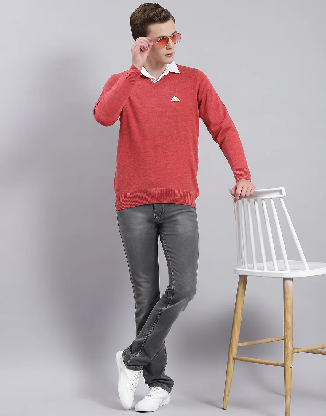 Men Red Solid V Neck Full Sleeve Pullover - Image 2