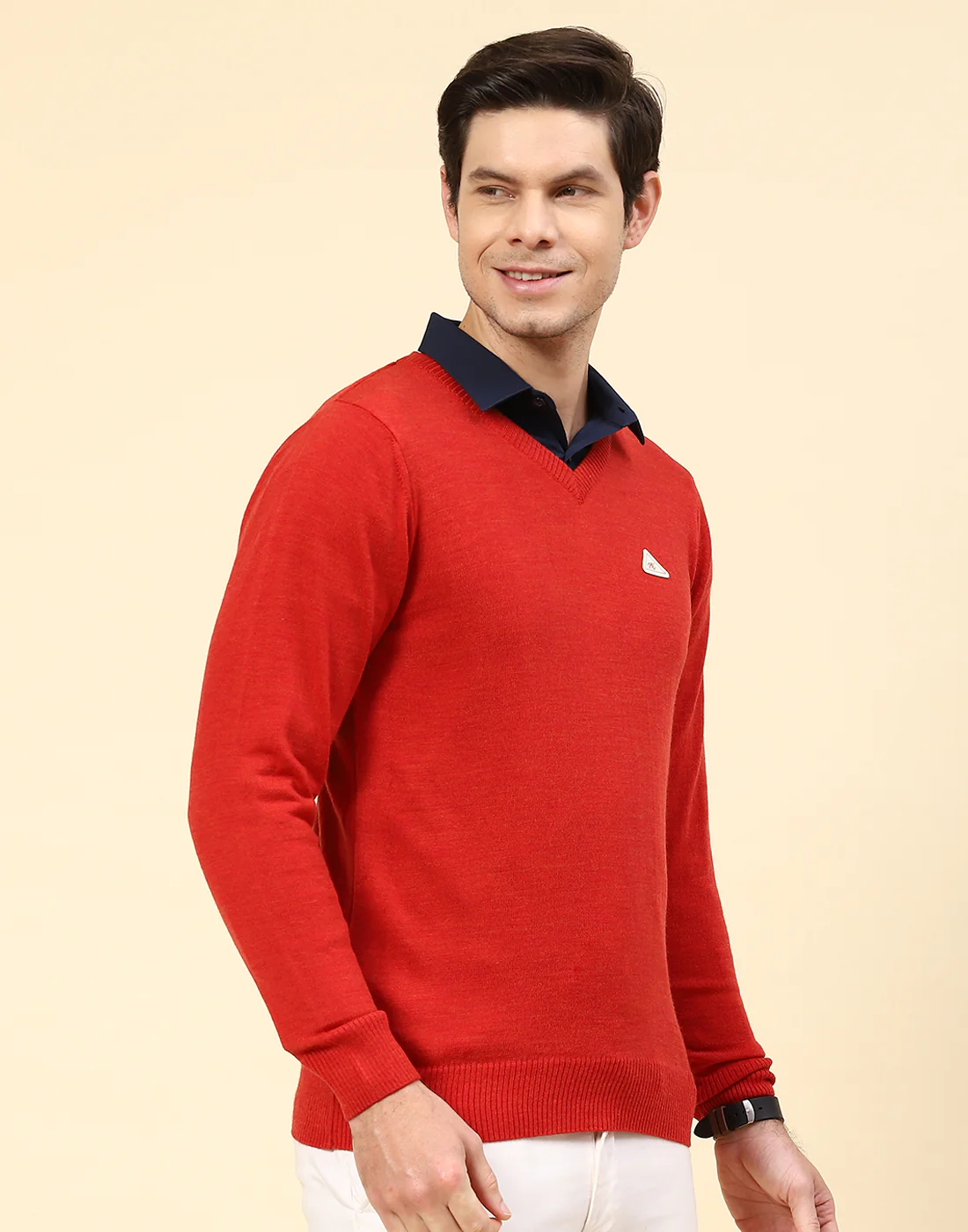 Men Red Solid V Neck Full Sleeve Pullover - Image 4