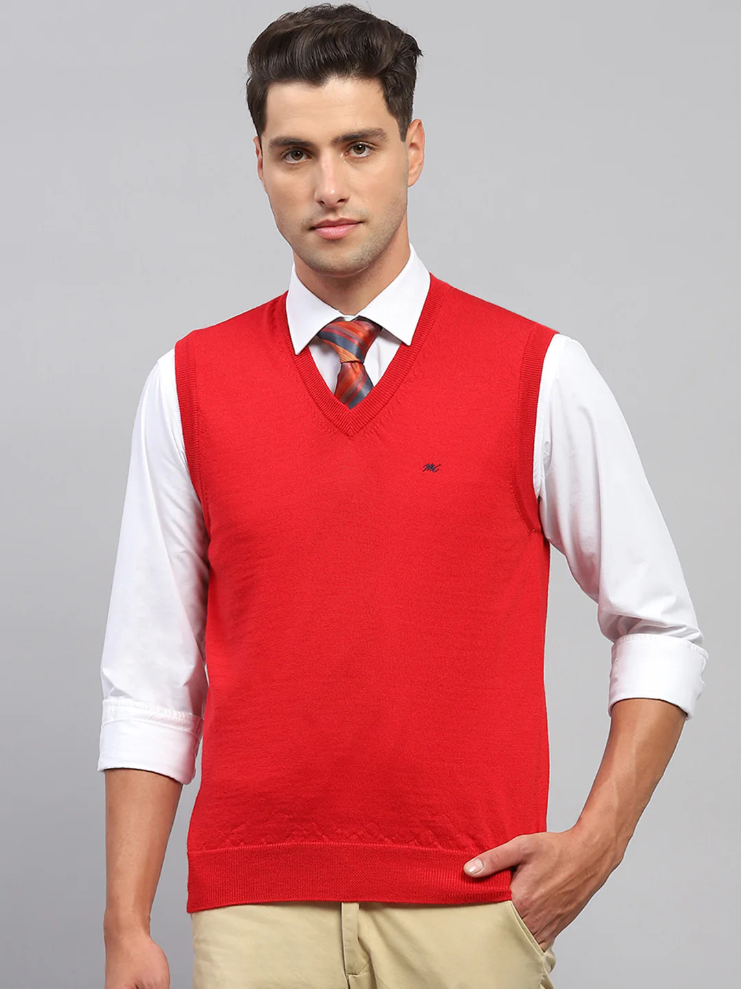 Men Red Solid V Neck Sleeveless Sweater - Image 2