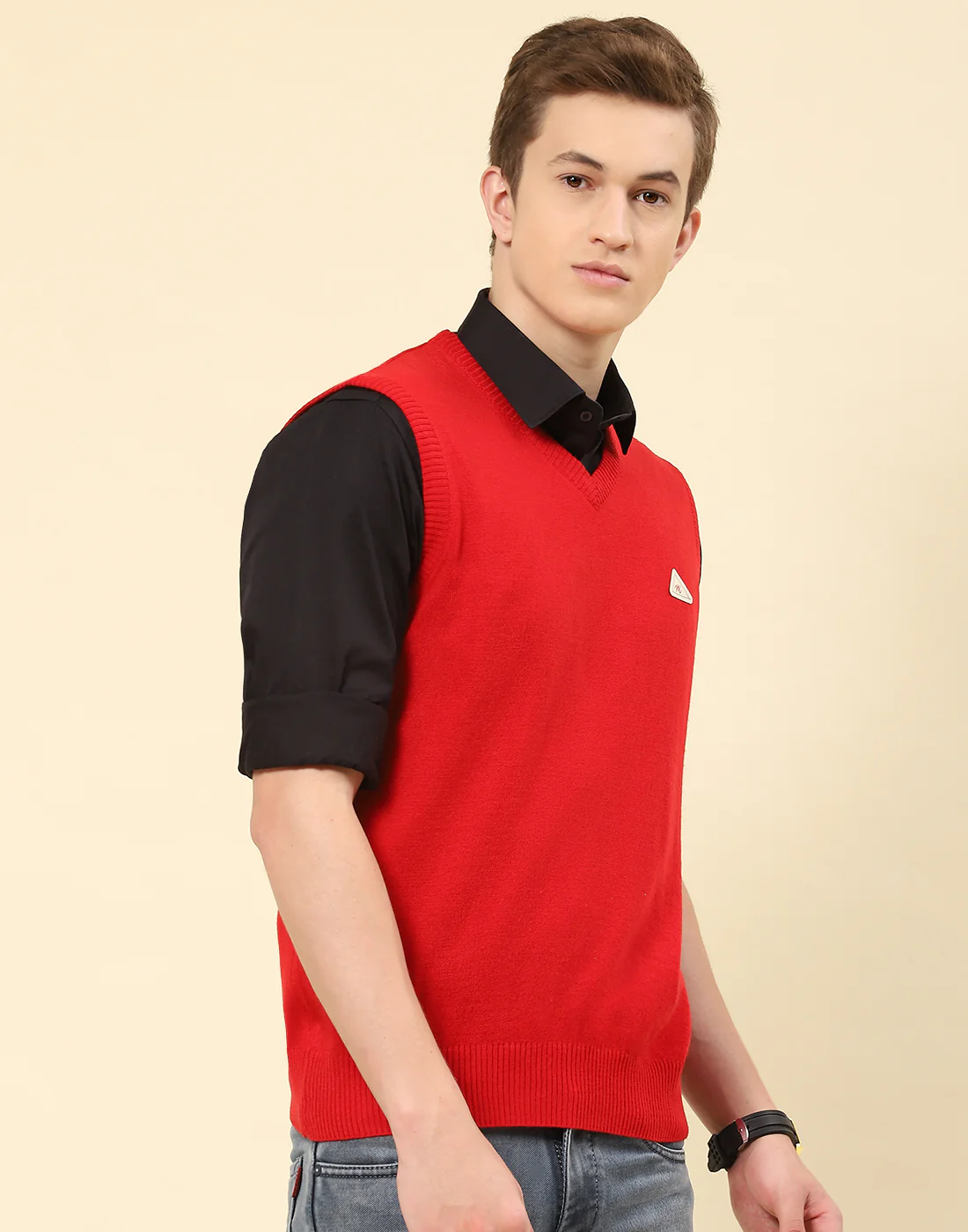 Men Red Solid V Neck Sleeveless Sweater - Image 4
