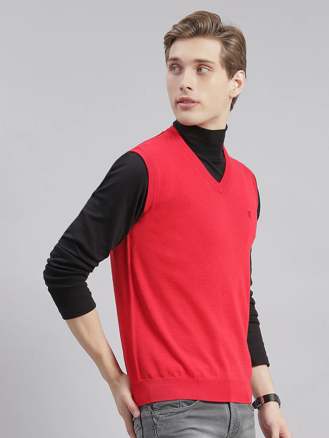 Men Red Solid V Neck Sleeveless Sweaters/Pullovers - Image 5